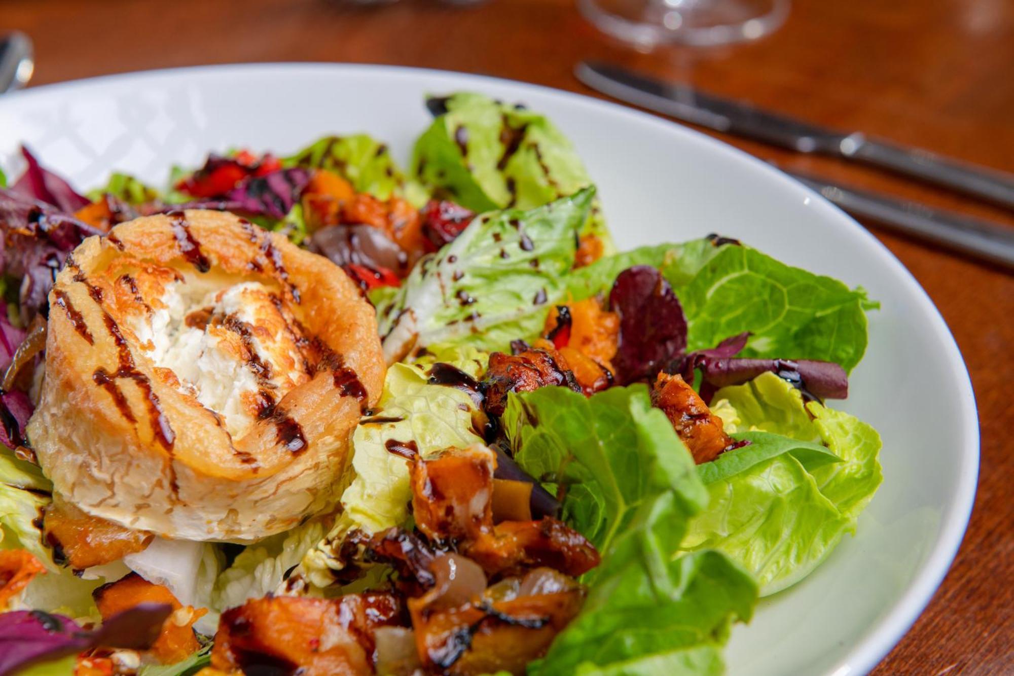 Отель The Millstone, Mellor Блэкберн Экстерьер фото A salad with goat's cheese