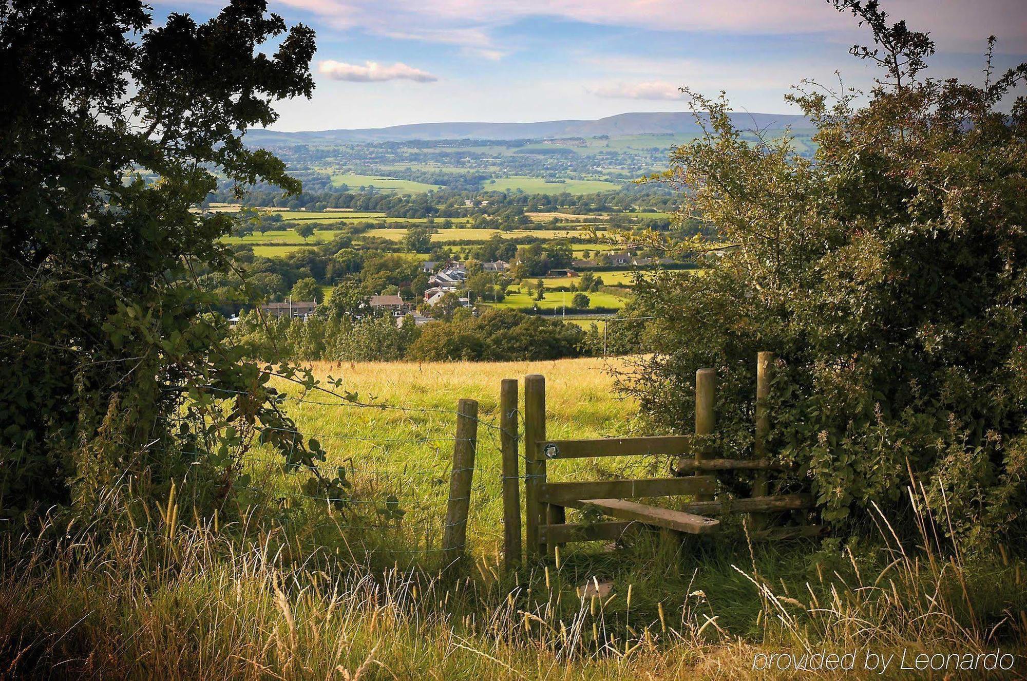 Отель The Millstone, Mellor Блэкберн Экстерьер фото The village of Llandogo