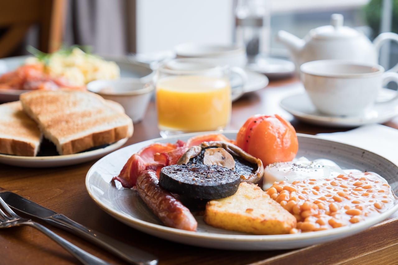 Отель The Millstone, Mellor Блэкберн Экстерьер фото English breakfast