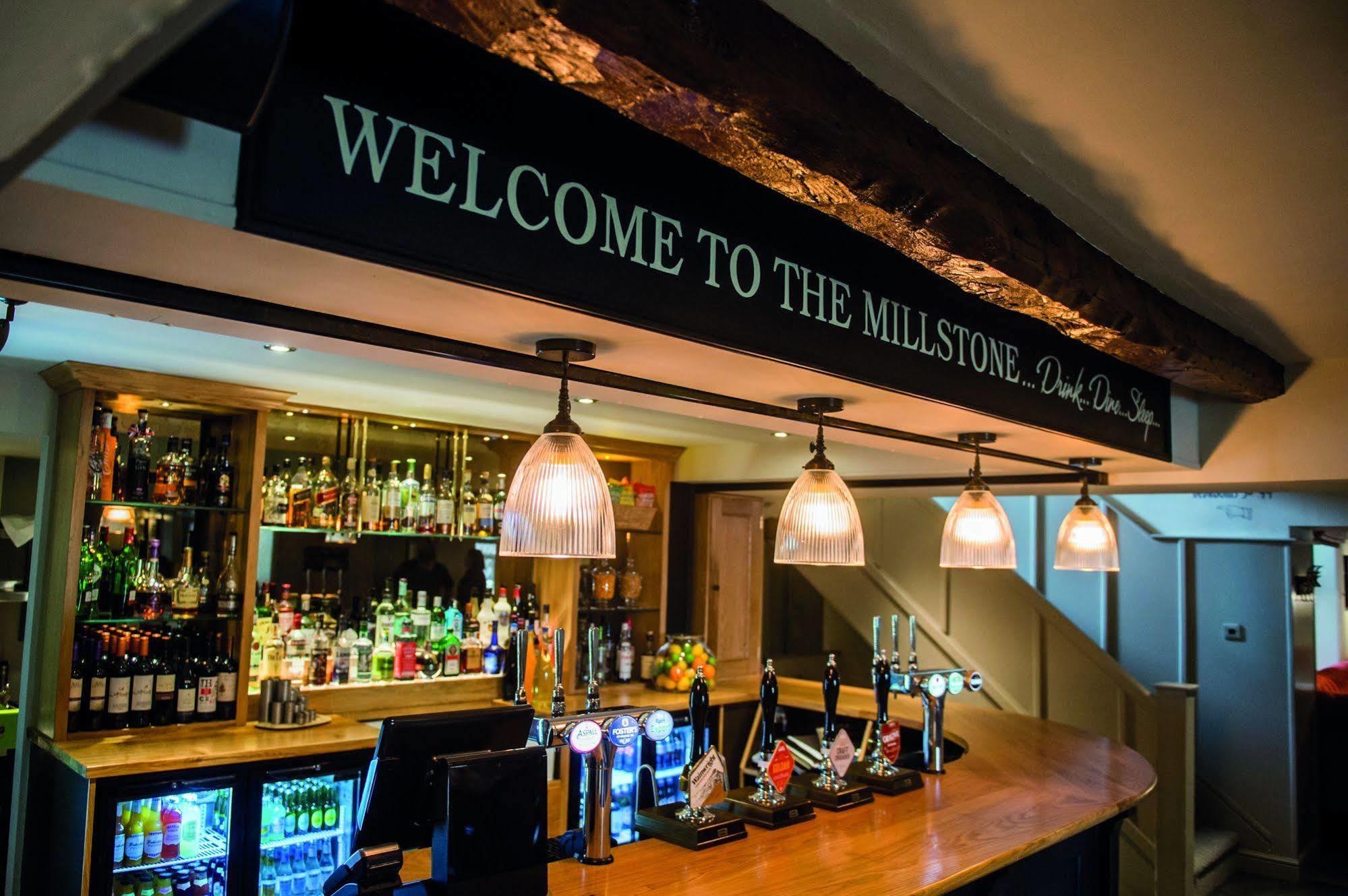 Отель The Millstone, Mellor Блэкберн Экстерьер фото The Millstone Bar